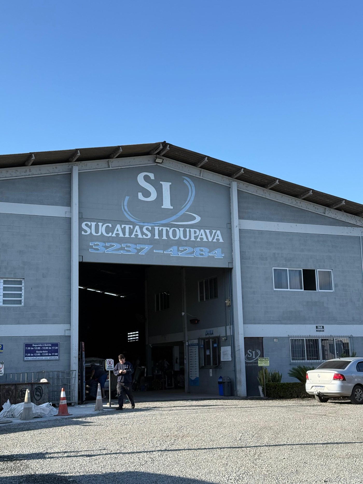Fachada da Sucatas Itoupava